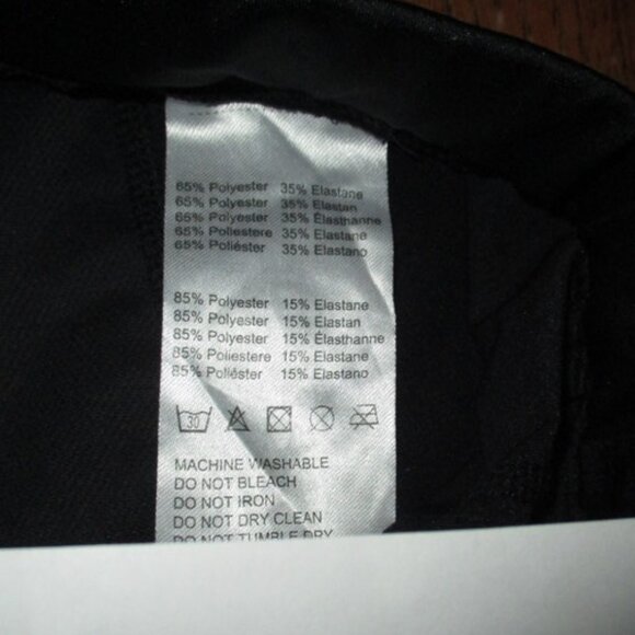 NAVISKIN Black Fitted Padded Capri Cycle Pants - Picture 6 of 10